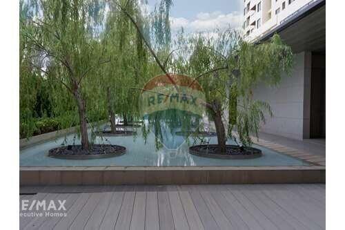 Luxurious Banyan Tree Residence Condo for Rent, 7 Mins Walk to BTS Khlong San Station