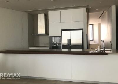 Luxurious Banyan Tree Residence Condo for Rent, 7 Mins Walk to BTS Khlong San Station