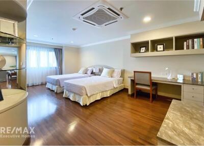 Pet Friendly Renovated Style Spacious 3 Bedrooms Condo in Asoke