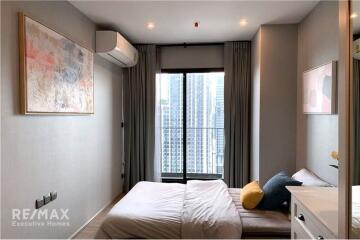 Corner Room Condo with Effortless BTS Ejson Ekkamai Access, Only 7 Mins Walk