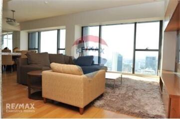 Spacious 31 Bed Condo at The Met  High Floor  Close to BTS Chong Nonsi (10 Mins Walk)