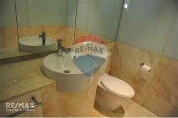 Spacious 31 Bed Condo at The Met  High Floor  Close to BTS Chong Nonsi (10 Mins Walk)