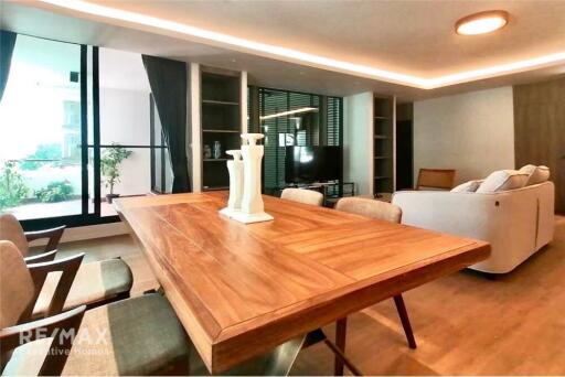 Pet Friendly Renovated Condo with Spacious 21 Bedrooms in Asoke