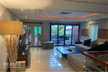 4-Story Corner Unit Townhouse with Stunning Views and Private Compound at Sukhumvit 49 - For Sale