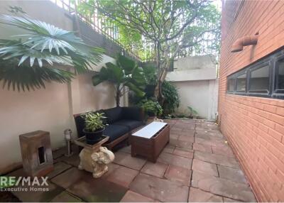 4-Story Corner Unit Townhouse with Stunning Views and Private Compound at Sukhumvit 49 - For Sale