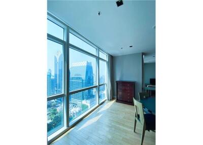 For Rent: Spacious 3-Bedroom High Floor Condo at Athenee Residence, 4 Mins Walk to BTS Phloen Chit