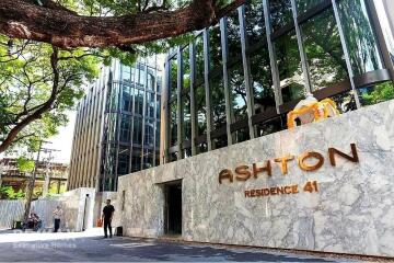 Luxurious Pet-Friendly Condo 10 Mins from BTS Phrom Phong at Ashton Residence 41