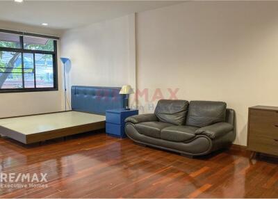 3 Bed Home Office for Rent in Prime Phrom Phong - Thonglor Townhouse