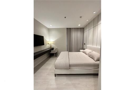 For Rent: Spacious 3-Bedroom Condo Unit at Nusasiri Grand, 1 Min Walk to BTS Ekkamai