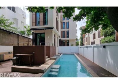 For Sale: Baan Lux Sathon 3-Bedroom Condominium with Private Swimming Pool