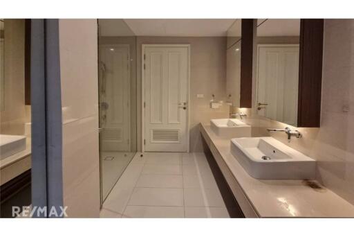 For Sale: Baan Lux Sathon 3-Bedroom Condominium with Private Swimming Pool