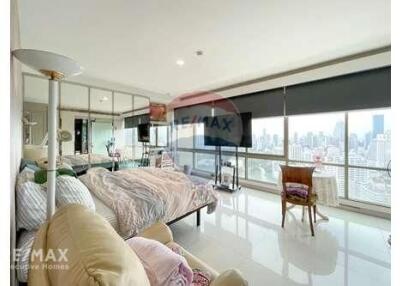 Luxurious Penthouse with Stunning BTS Asoke View