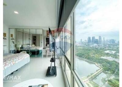 Luxurious Penthouse with Stunning BTS Asoke View