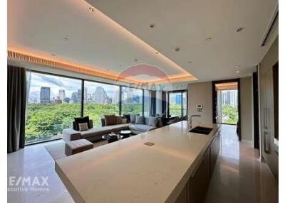 Magnificent Panoramic Views Condo  12 Mins to BTS Chit Lom  Near Lumpini Park