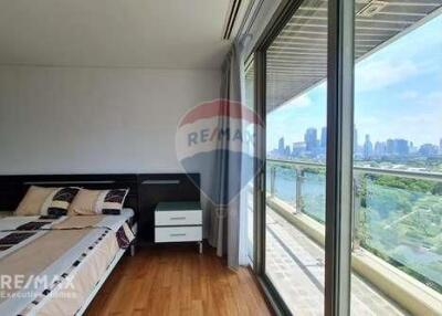 Pet-Friendly Condo with Stunning Park View  BKK City Center  BTS Asok 5 Mins Walk