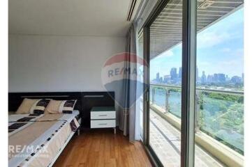 Pet-Friendly Condo with Stunning Park View  BKK City Center  BTS Asok 5 Mins Walk