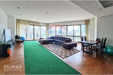 Pet-Friendly Condo with Stunning Park View  BKK City Center  BTS Asok 5 Mins Walk