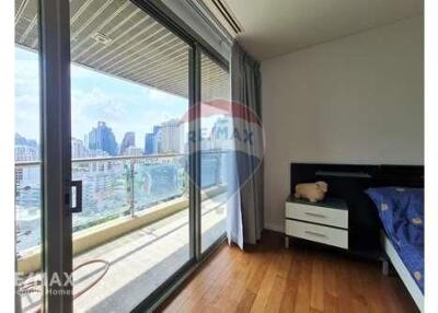 Pet-Friendly Condo with Stunning Park View  BKK City Center  BTS Asok 5 Mins Walk