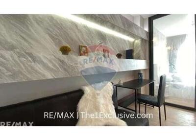 Spacious Condo for Sale near BTS Phloen Chit - Life One Wireless