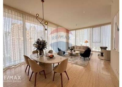 Luxurious Freehold Condo on Desirable Land Plot in Bangkok