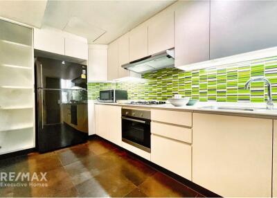 Pet Friendly 2 Bedroom Condo with Balcony in Sathorn