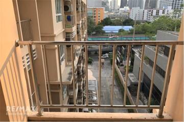 Affordable Condo with Ideal Location near MRT Phra Ram 9