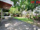 Spacious Driveway and Garden