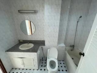 Bathroom with sink, toilet, and bathtub