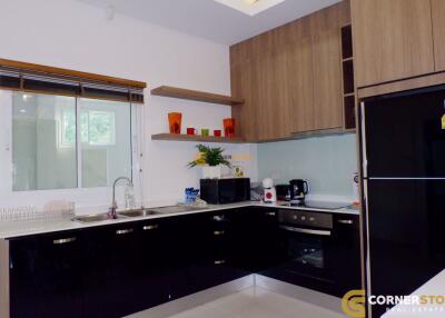 3 bedroom House in Dusit Garden Huay Yai