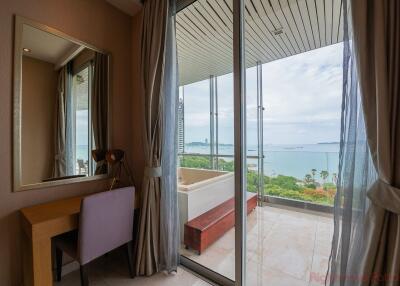 3 Bed Condo For Sale In Wongamat - The Cove Pattaya