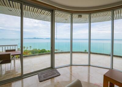 3 Bed Condo For Sale In Wongamat - The Cove Pattaya