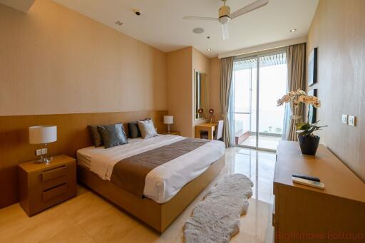 3 ห้องนอน คอนโด สำหรับขาย ใน วงศ์อมาตย์ - The Cove Pattaya