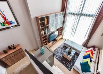 2-bedroom duplex condo for sale close to BTS Ratchathewi