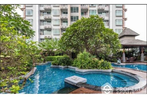 2-BR Condo at Circle Condominium near MRT Phetchaburi