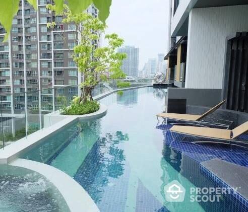 1-BR Condo at Condolette Midst Rama 9 near MRT Phra Ram 9