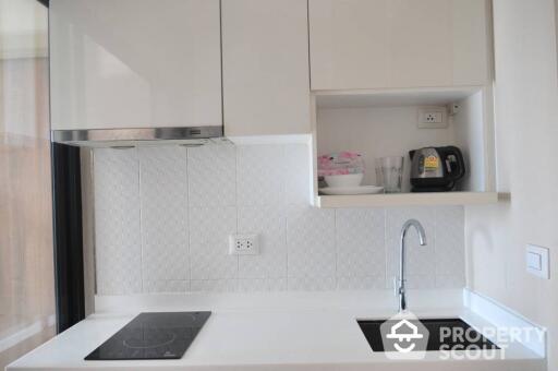 1-BR Condo at Condolette Midst Rama 9 near MRT Phra Ram 9