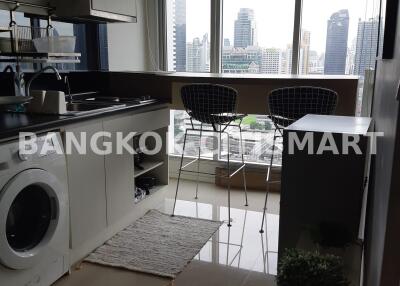 Condo at Aspire Rama 9 for rent