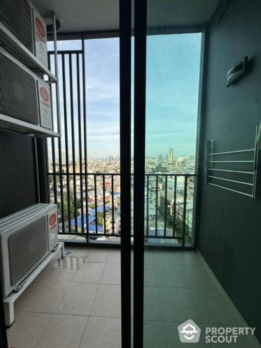 2-BR Condo at Supalai Loft Prajadhipok-Wongwian Yai near BTS Wongwian Yai