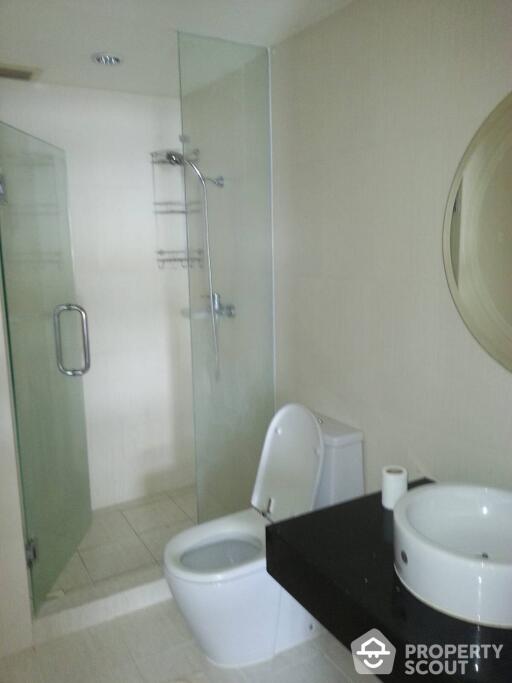 1-BR Condo at Silom City Resort Condominium near BTS Chong Nonsi