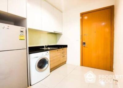 2-BR Condo at Circle Condominium near MRT Phetchaburi