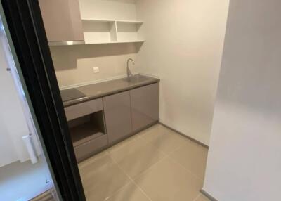 2-BR Condo at Aspire Asoke-Ratchada near MRT Phra Ram 9