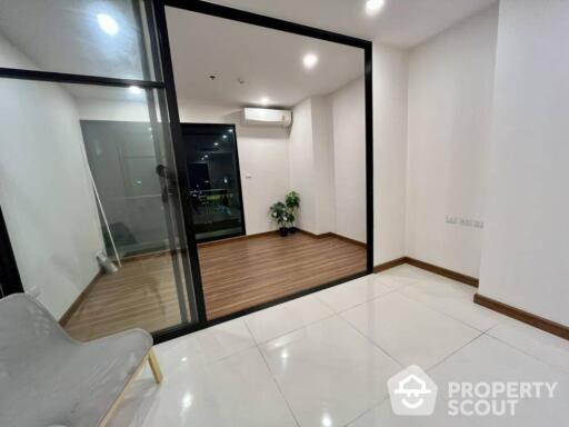 1-BR Condo at Supalai Premier Charoen Nakhon near BTS Krung Thon Buri