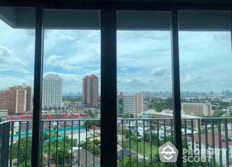 2-BR Condo at Ideo O2 near BTS Bang Na