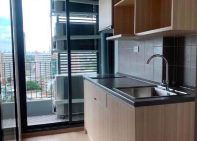 2-BR Condo at Ideo O2 near BTS Bang Na