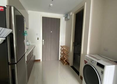 1-BR Condo at Supalai Premier Charoen Nakhon near BTS Krung Thon Buri