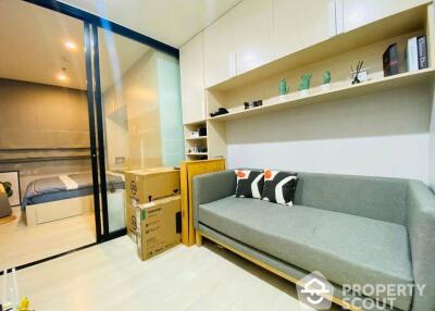 1-BR Condo at Life Asoke near ARL Makkasan