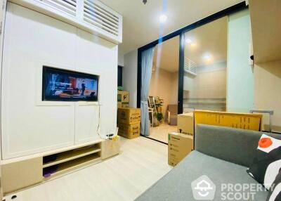 1-BR Condo at Life Asoke near ARL Makkasan