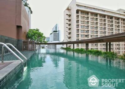 1-BR Condo at Focus Ploenchit near BTS Phloen Chit