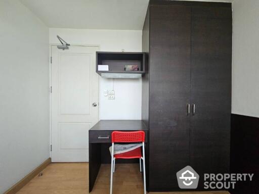 2-BR Condo at The Master Sathorn Executive near BTS Krung Thon Buri