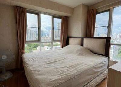 2-BR Condo at Lumpini Place Water Cliff in Chong Nonsi